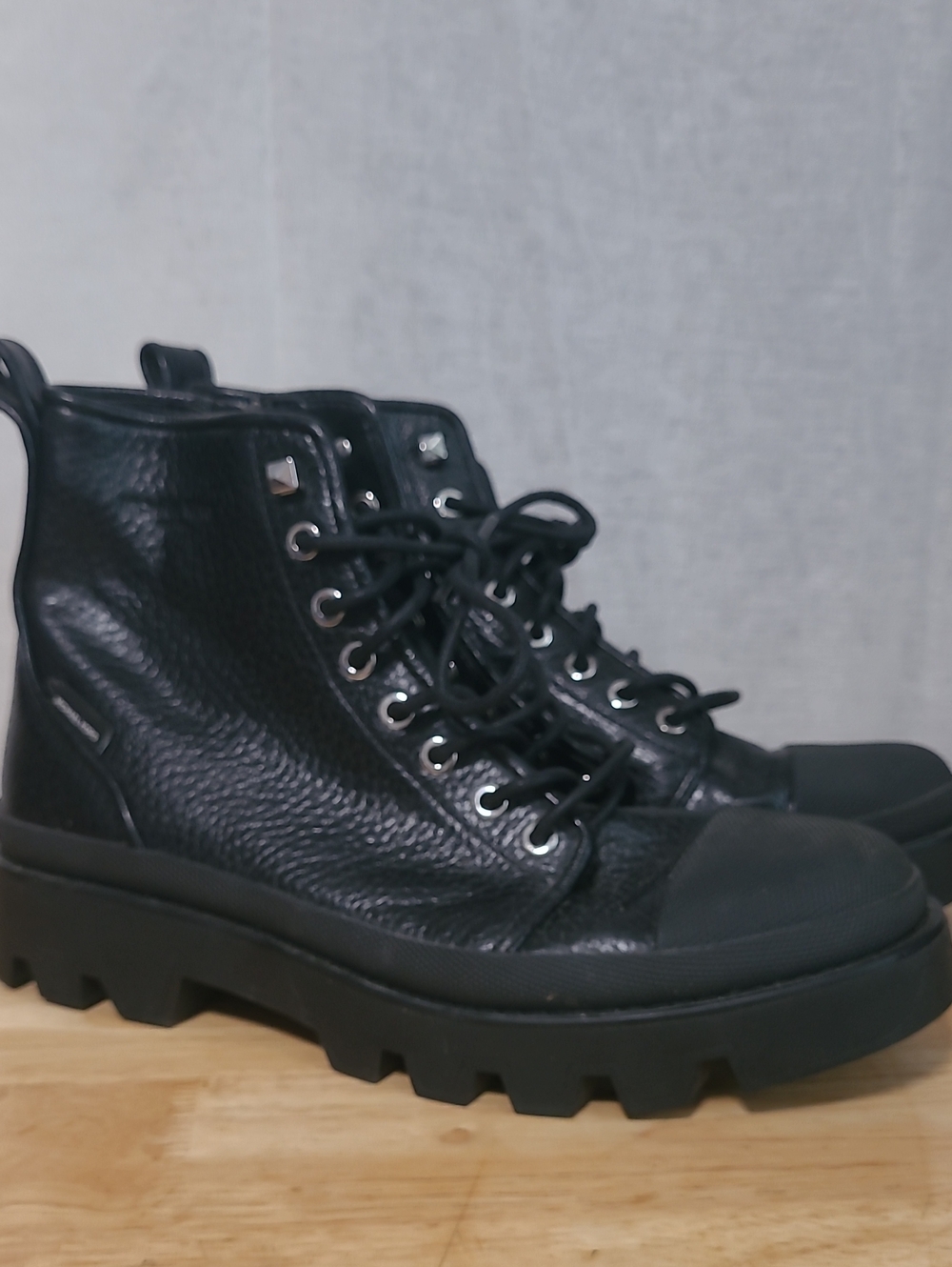 Michael Kors Men's Black Leather Lug Sole Lace-Up Boots